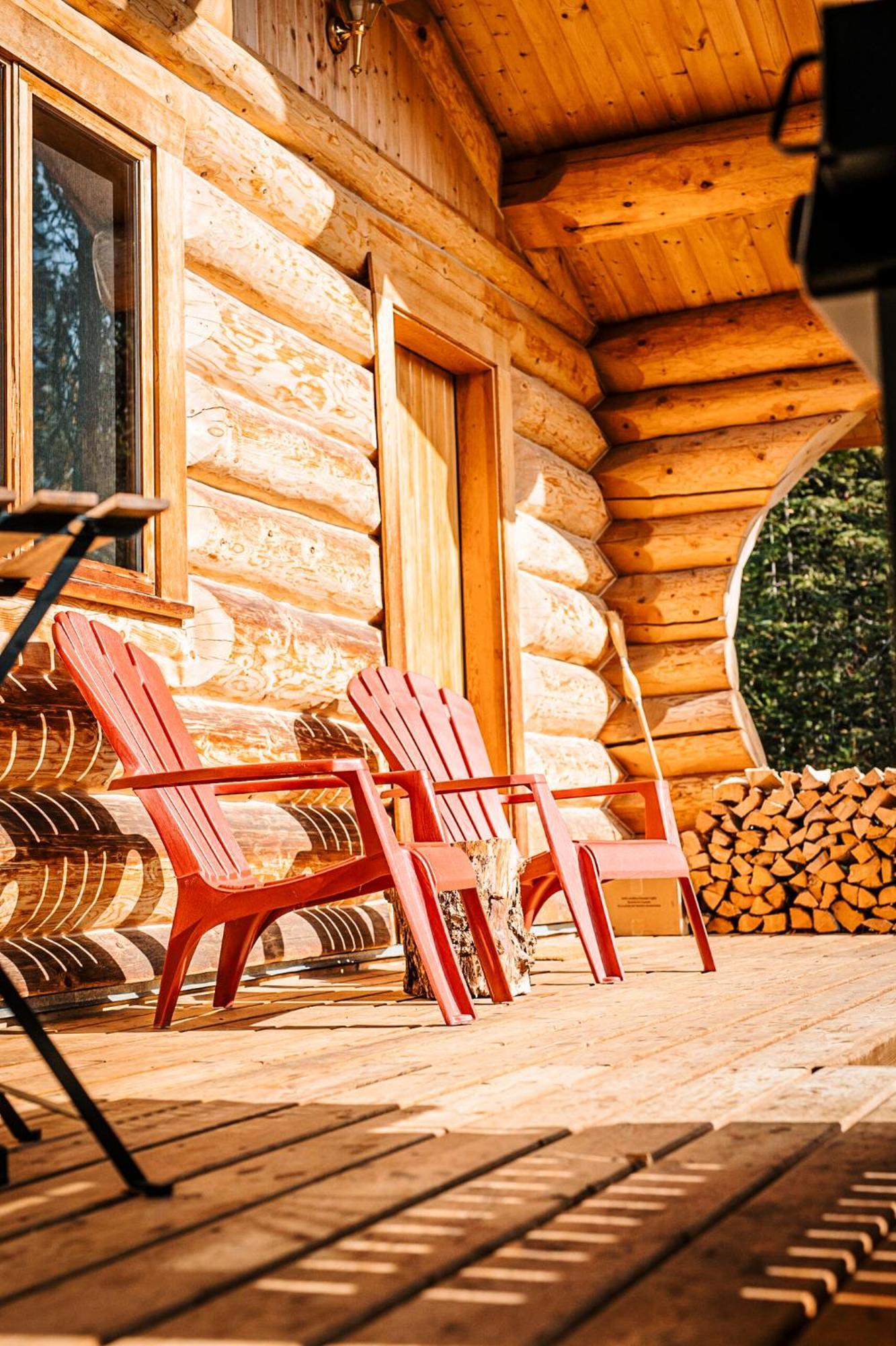 Rocky Mountain Escape Dome & Log Cabin Rentals - Rock Lake Rock Lake Lodge Provincial Park Exterior photo